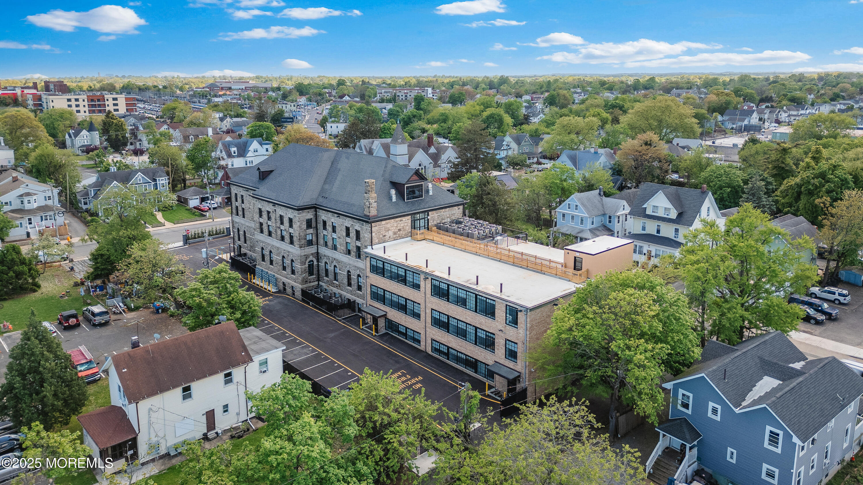 179 Chelsea Avenue 311