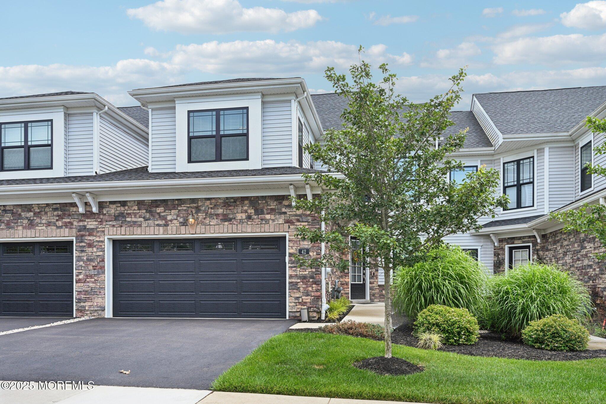 42 Dogleg Lane