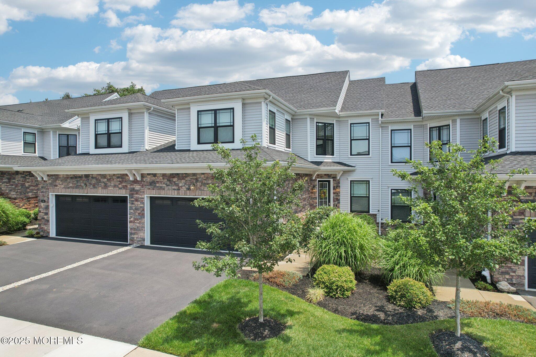 42 Dogleg Lane