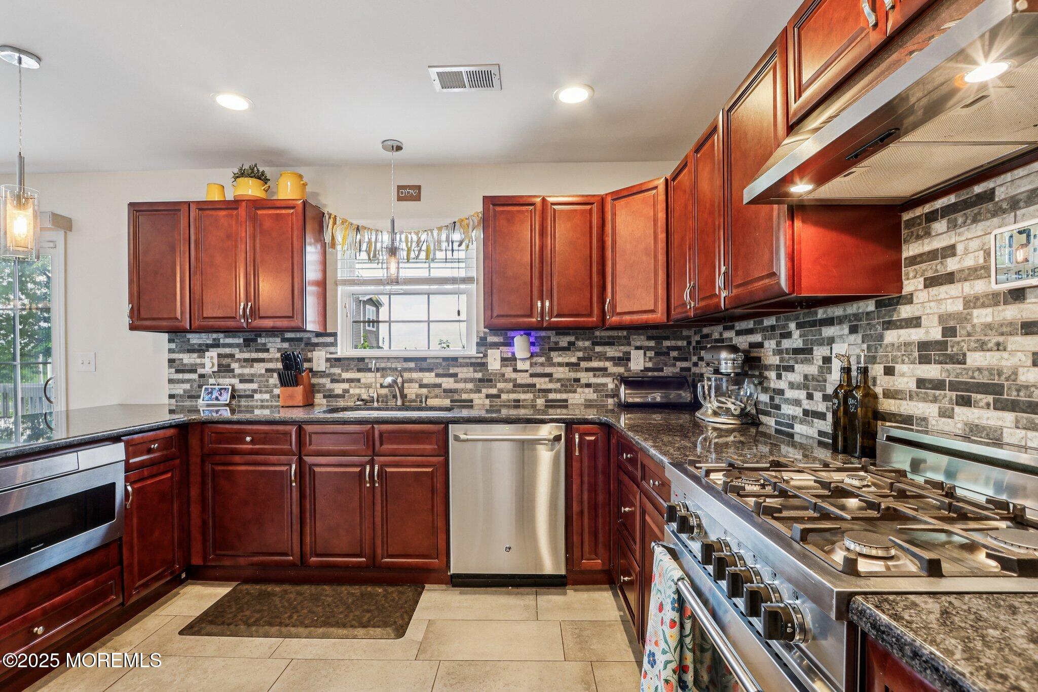 725 Prospect Avenue