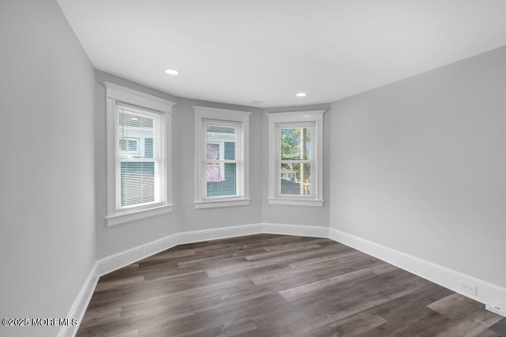 209 Atkins Avenue 2nd Floor