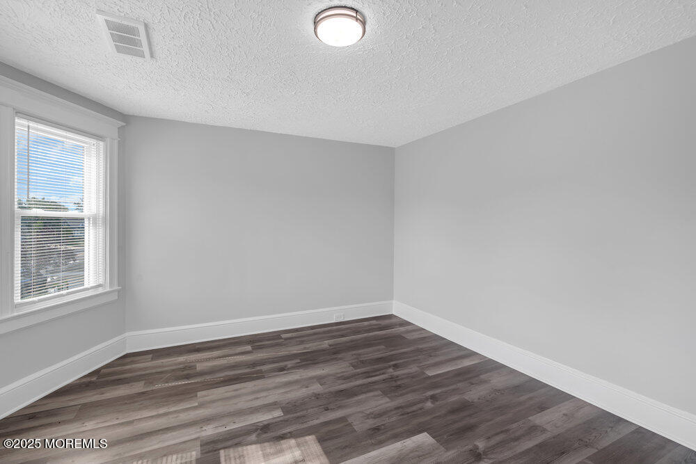209 Atkins Avenue 2nd Floor