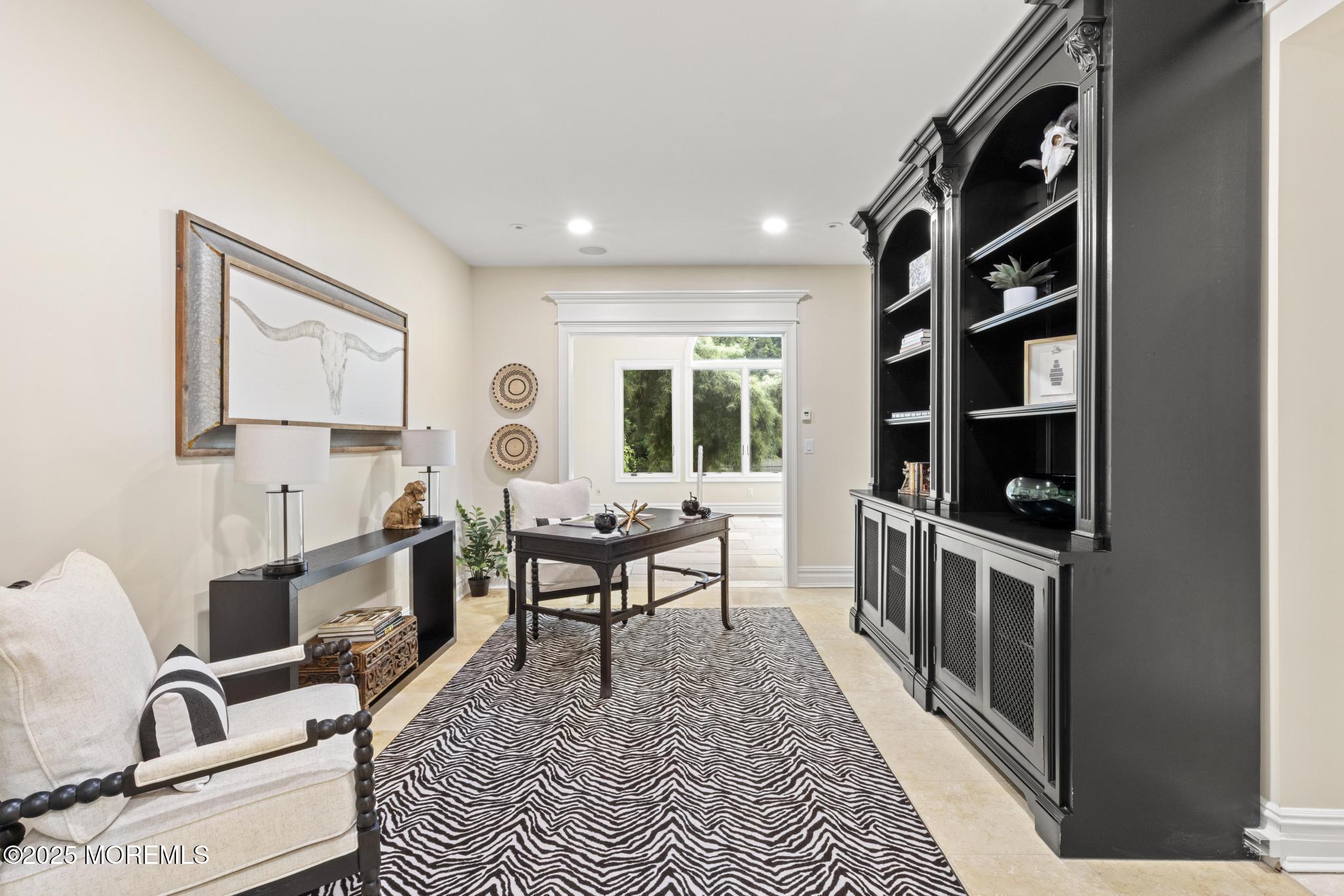 8 Black Point Horseshoe Street