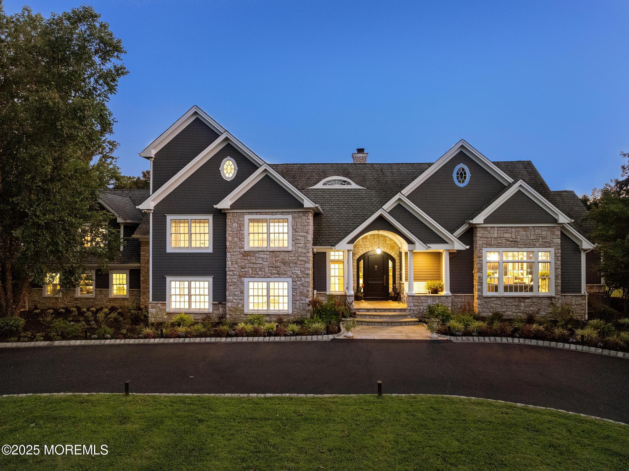 8 Black Point Horseshoe Street