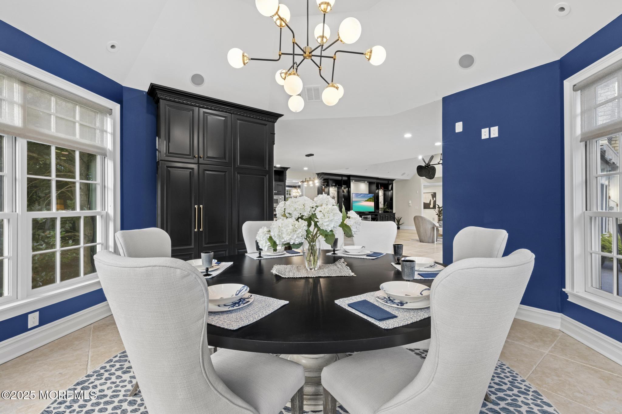 8 Black Point Horseshoe Street