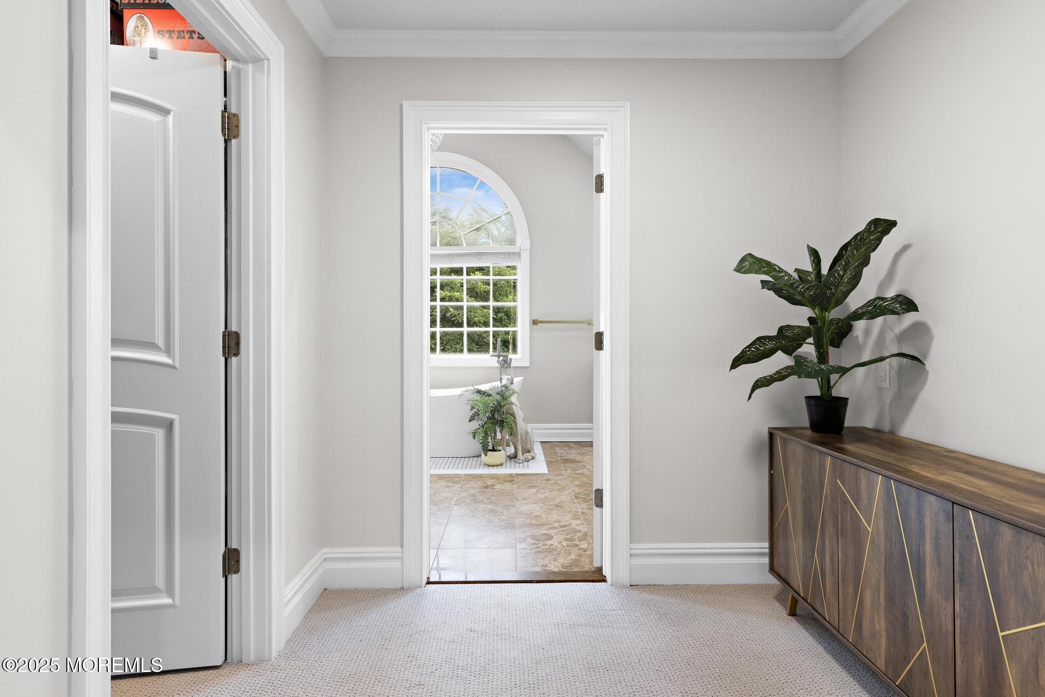 8 Black Point Horseshoe Street