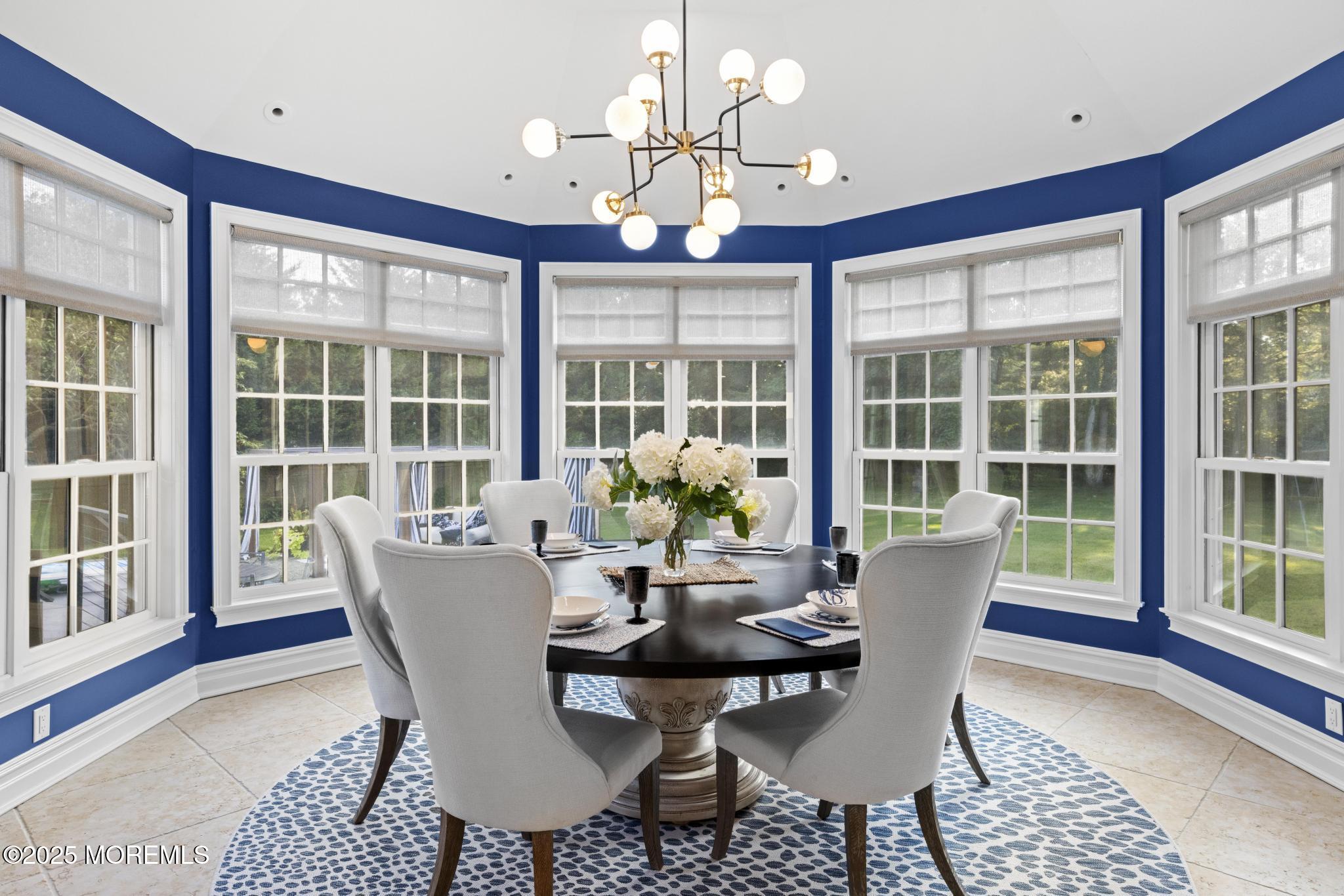 8 Black Point Horseshoe Street