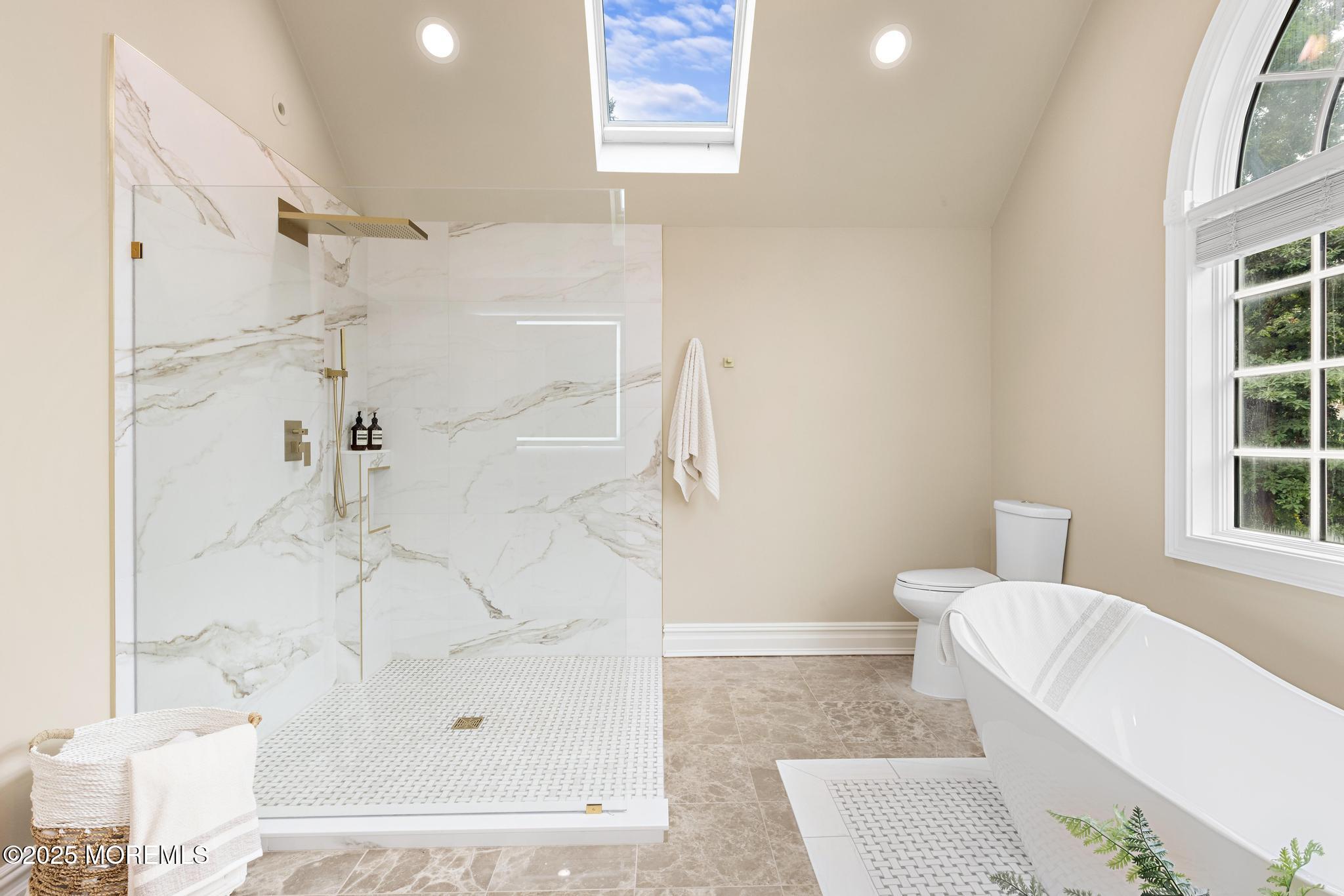 8 Black Point Horseshoe Street