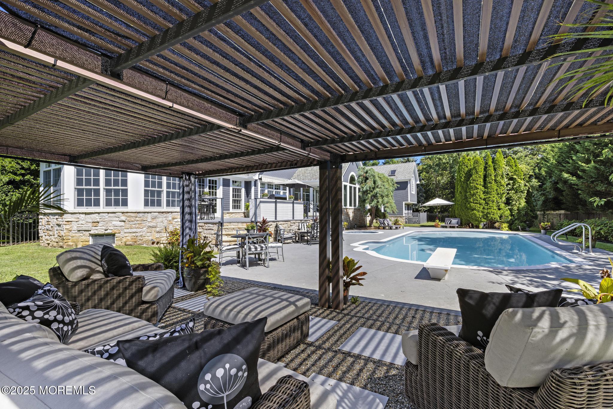 8 Black Point Horseshoe Street