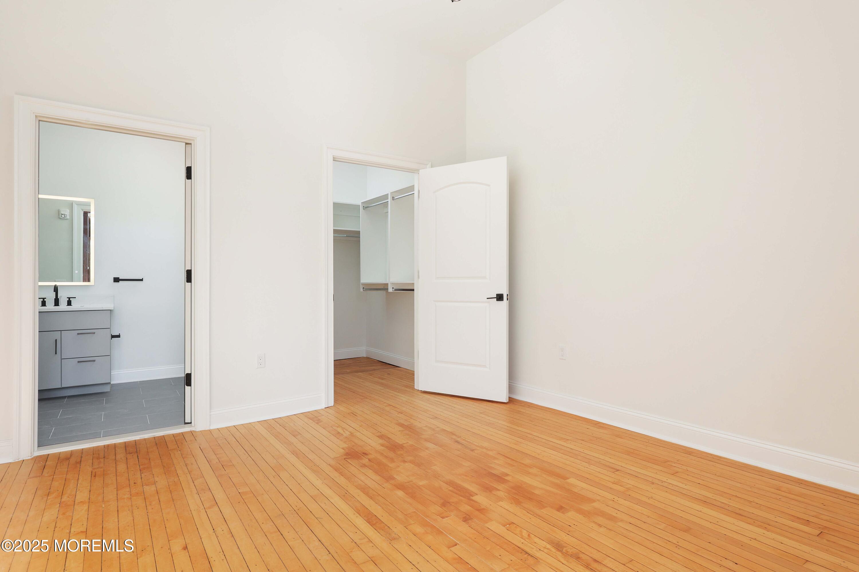 179 Chelsea Avenue 210