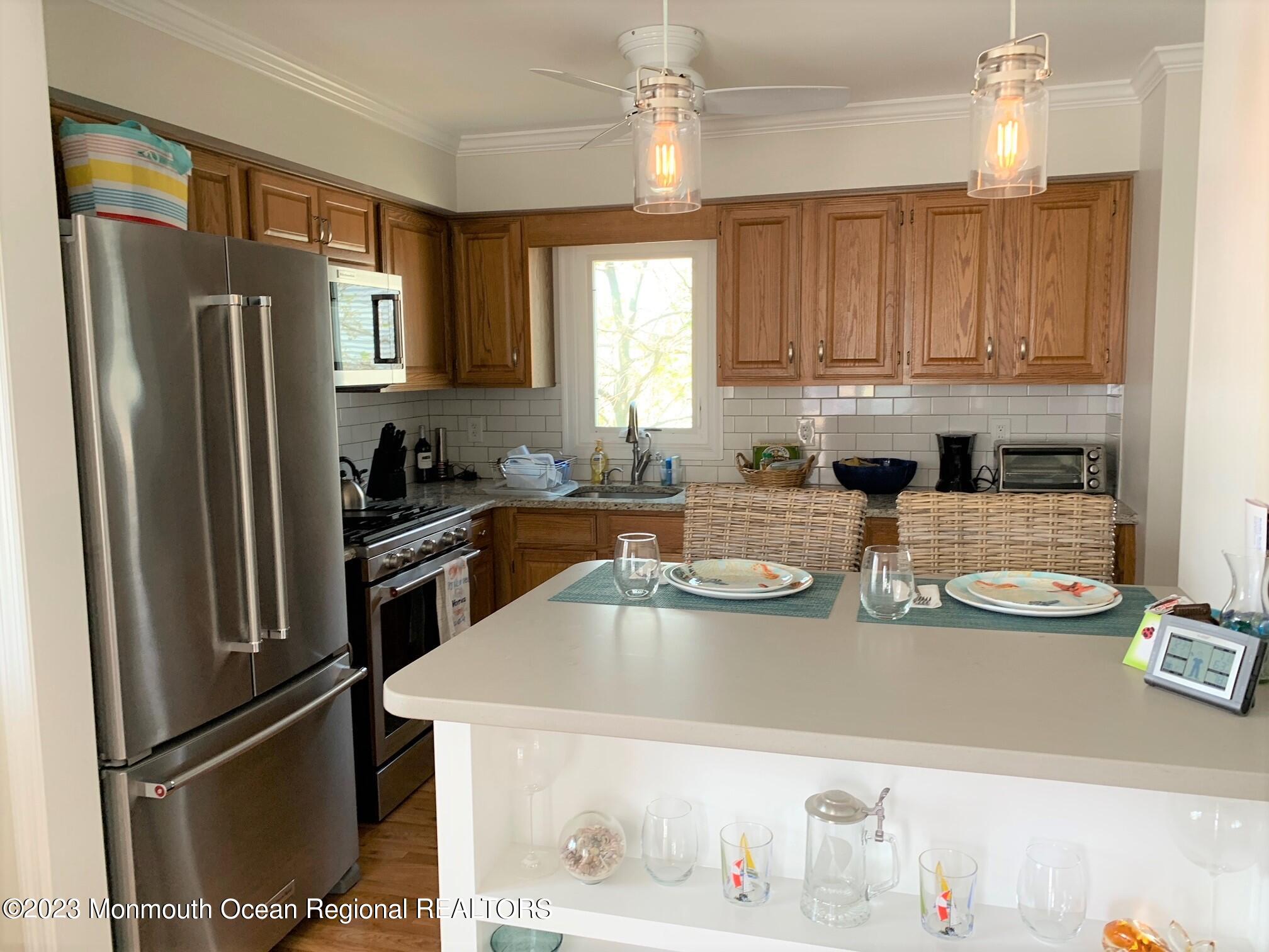 109 Cliff Avenue #4D