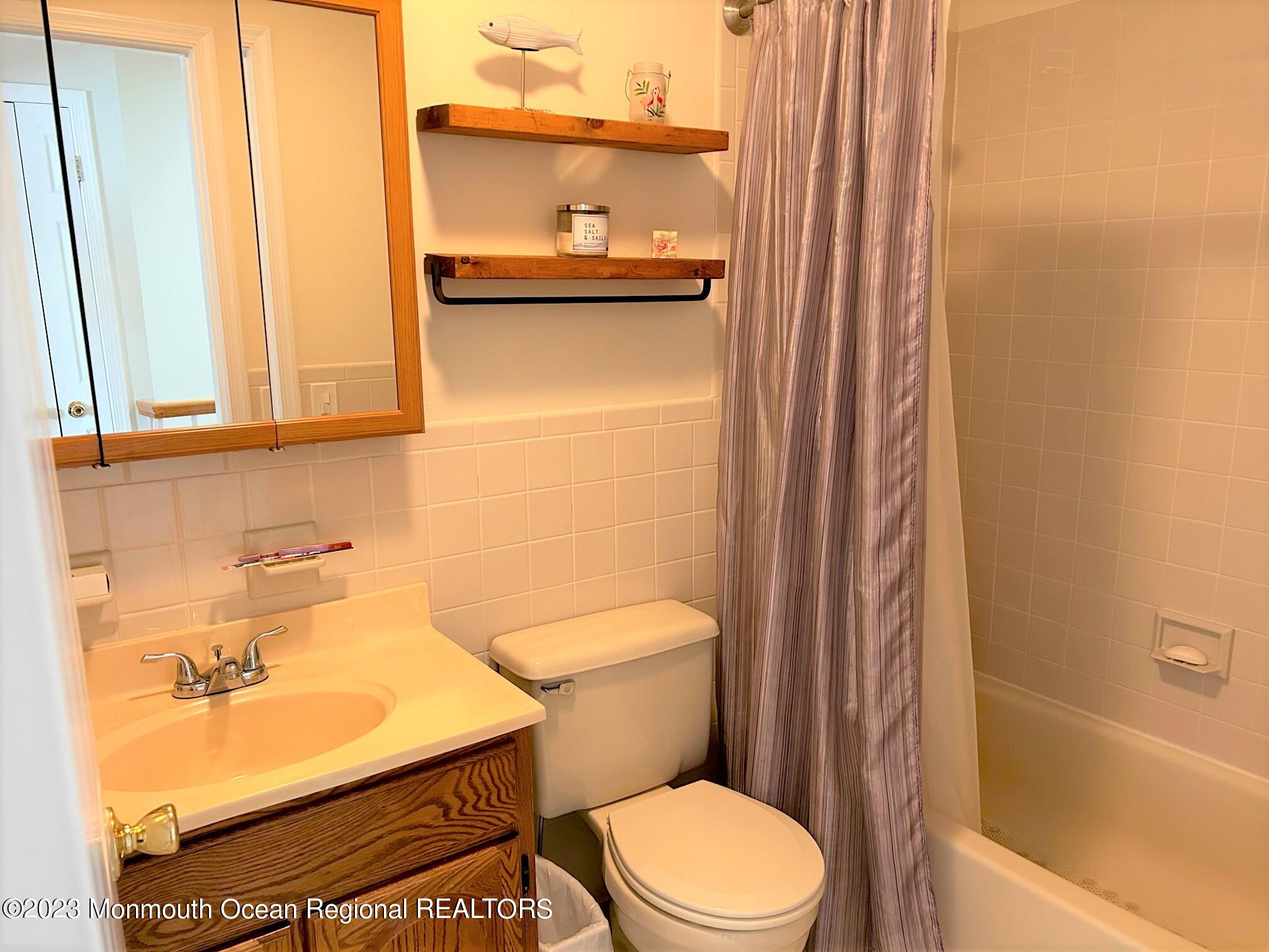 109 Cliff Avenue #4D