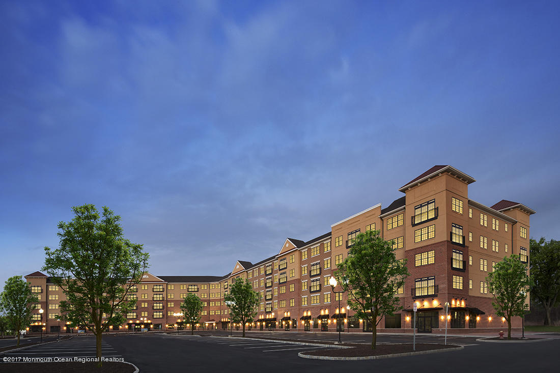 249 Broad Street 320