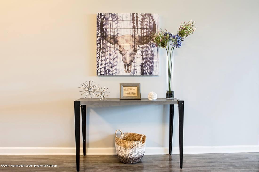 249 Broad Street 320