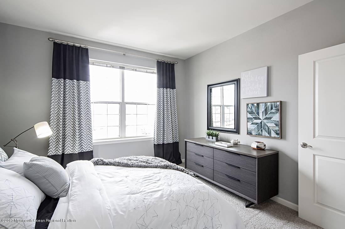 249 Broad Street 320