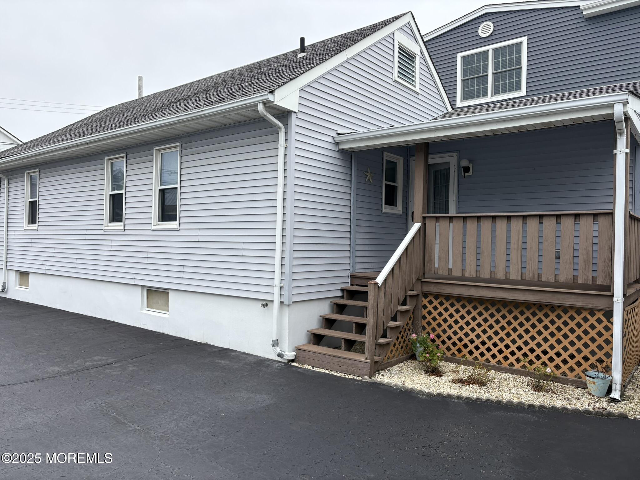 67 Farragut Avenue
