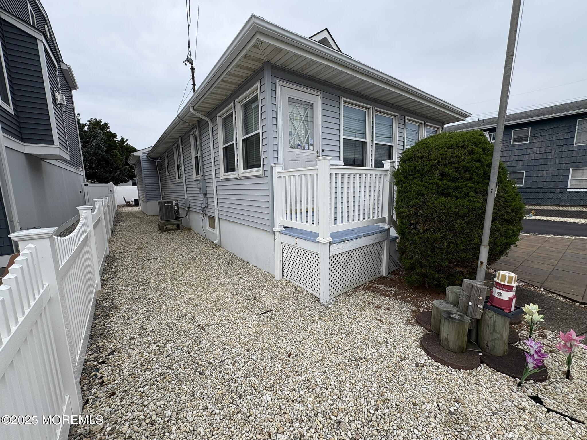 67 Farragut Avenue