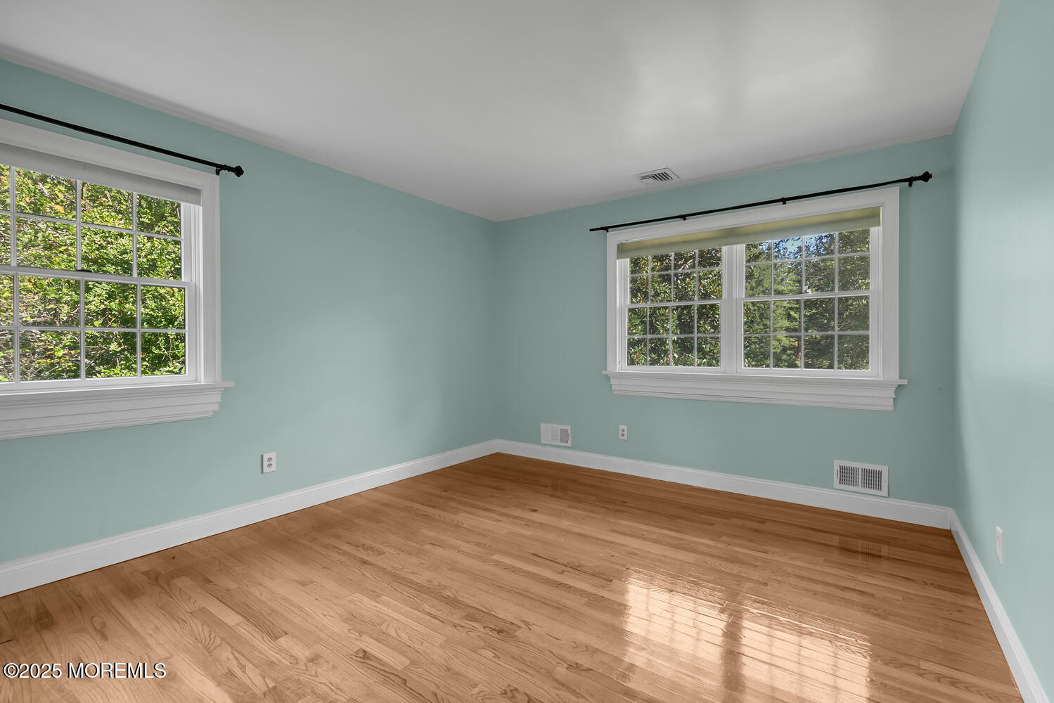 6 Willow Road