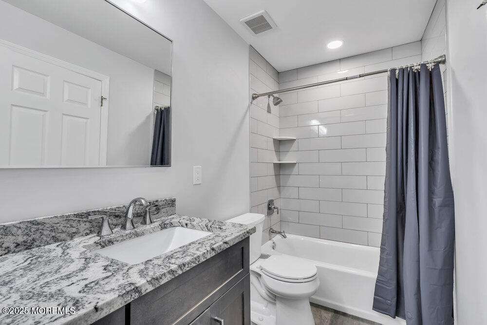 208 Ambiance Boulevard