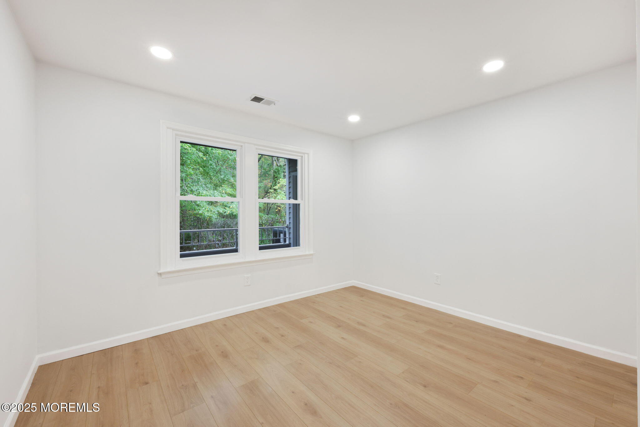 102 Raintree Court, Helmetta