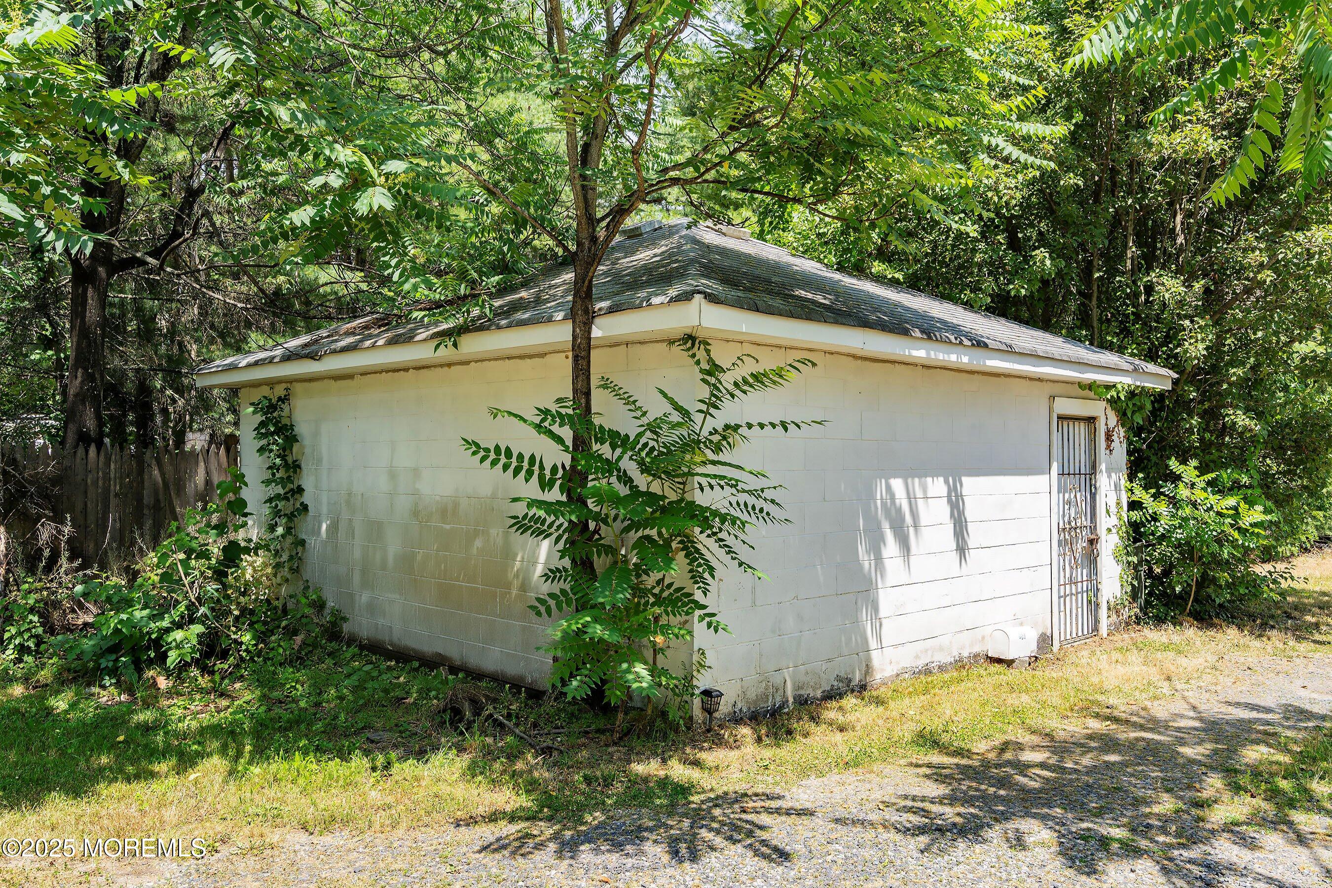 763 Hulses Corner Road