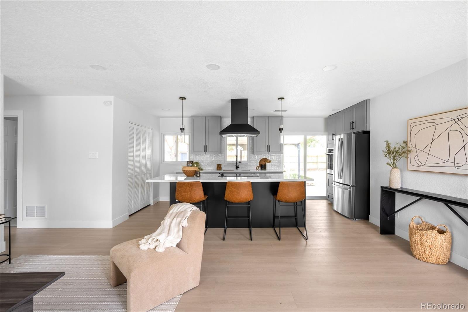 3065 S Eudora Street