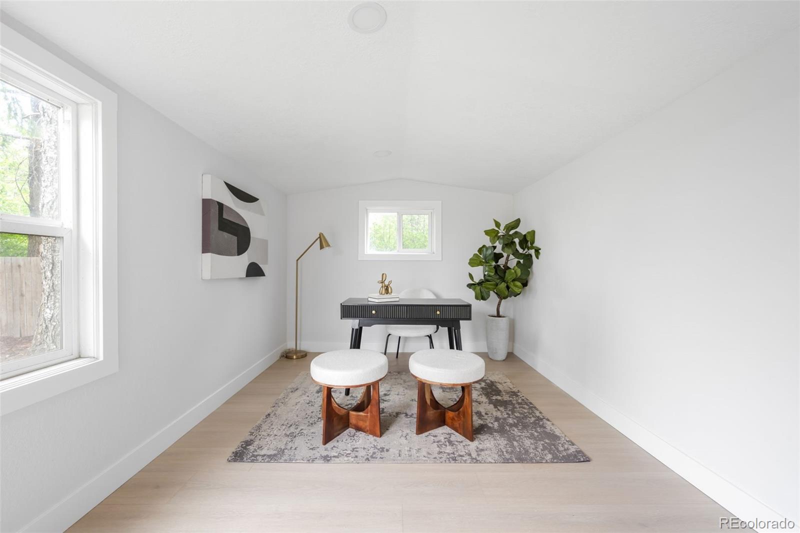 3065 S Eudora Street