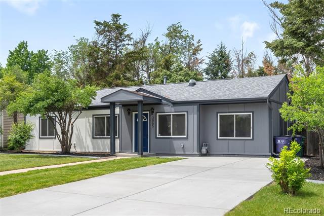 3065 S Eudora Street