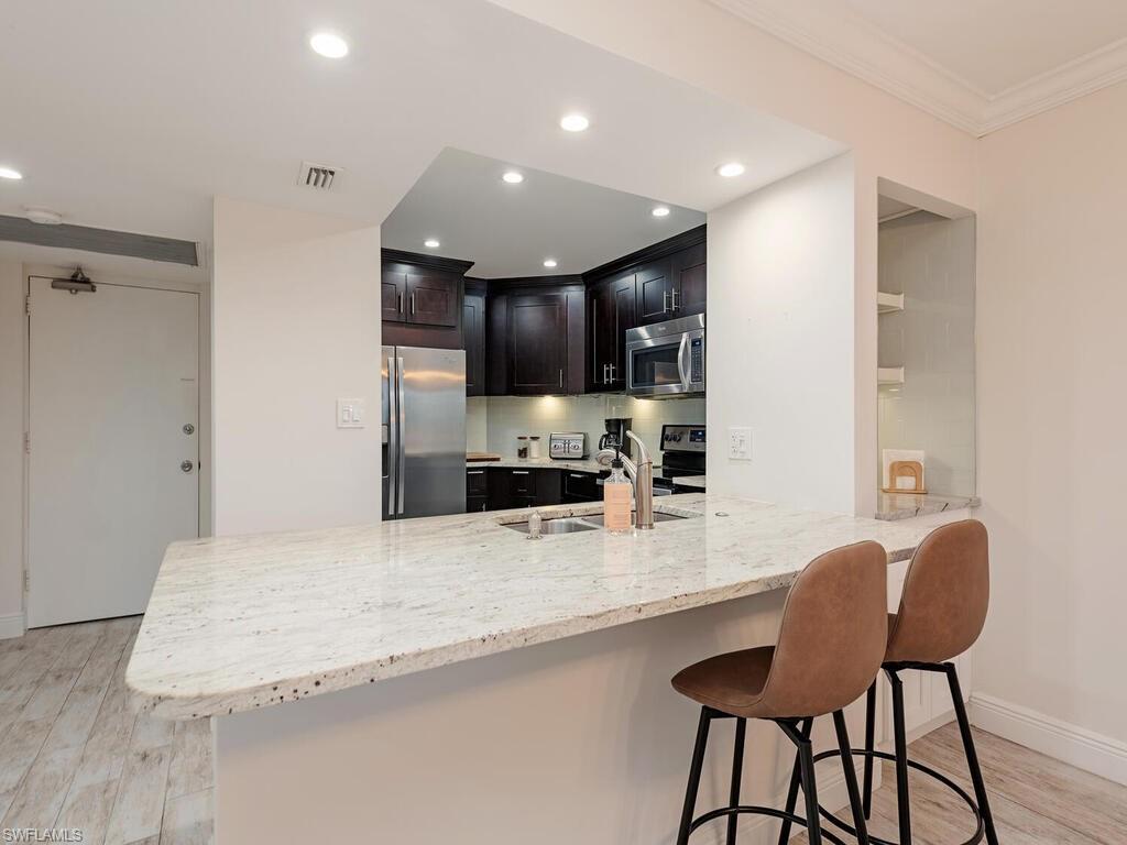 1 Bluebill AVE # 412