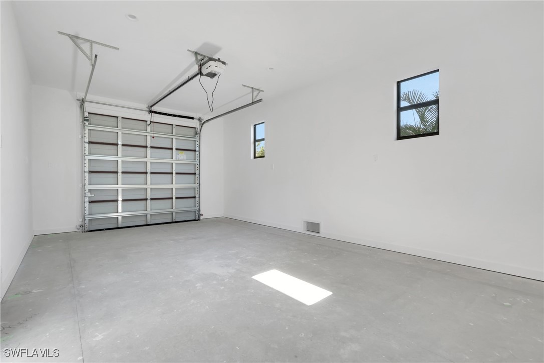 3085 Connecticut AVE