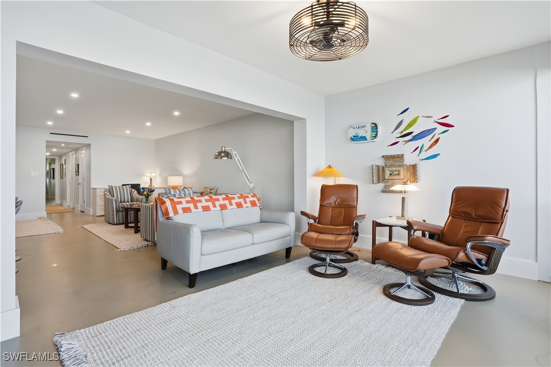 3400 Gulf Shore BLVD N O1