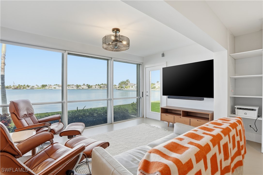 3400 Gulf Shore BLVD N O1