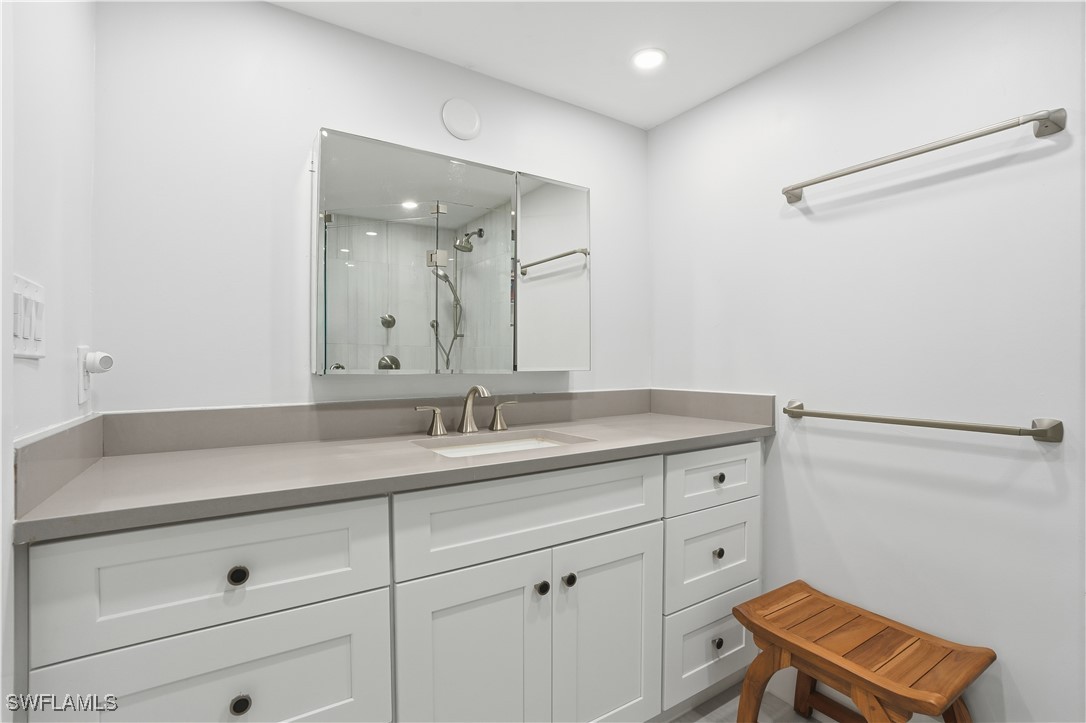 3400 Gulf Shore BLVD N O1