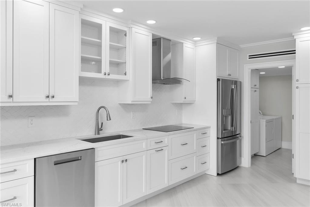 220 S Collier BLVD # 905