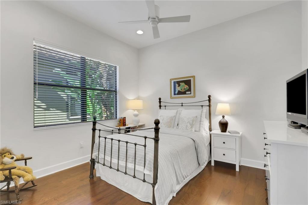 9333 Isla Bella Circle