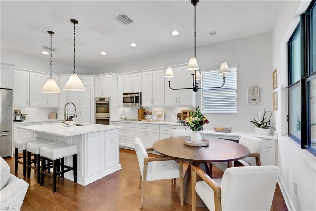 9333 Isla Bella Circle