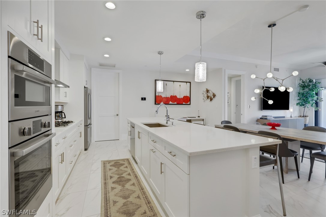 1135 3rd AVE S 403