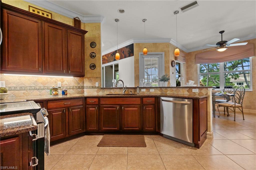 383 Cypress WAY W