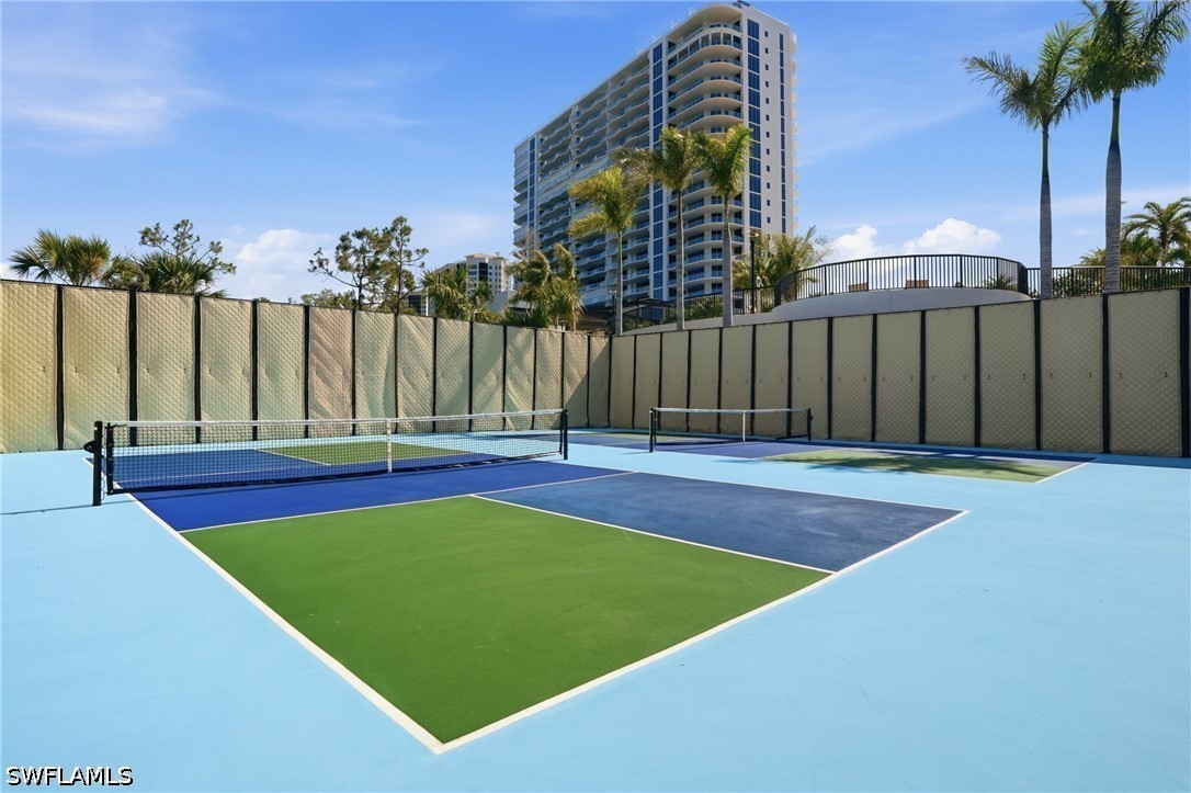 4810 Pelican Colony 403