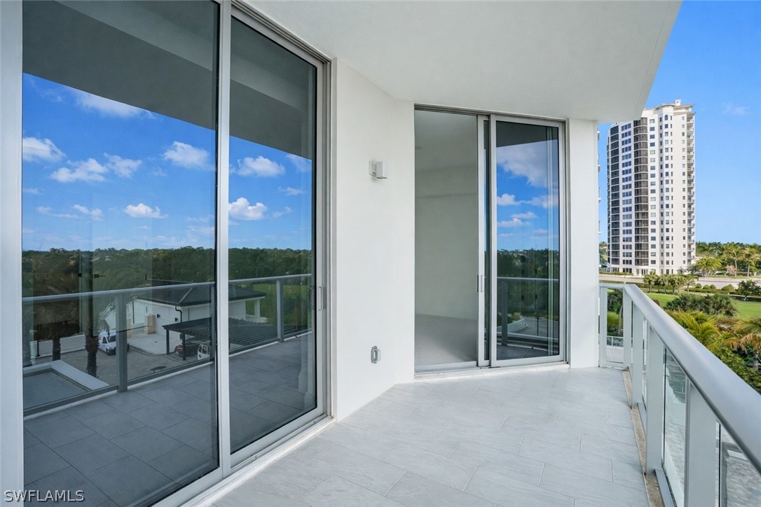 4810 Pelican Colony 403