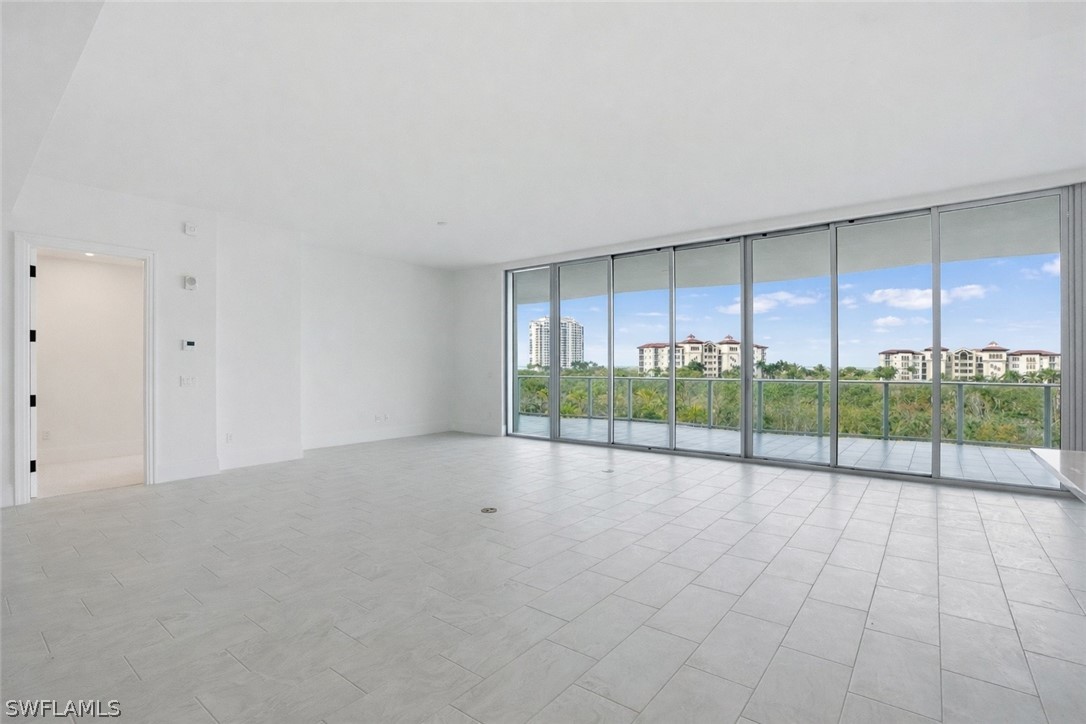 4810 Pelican Colony 403