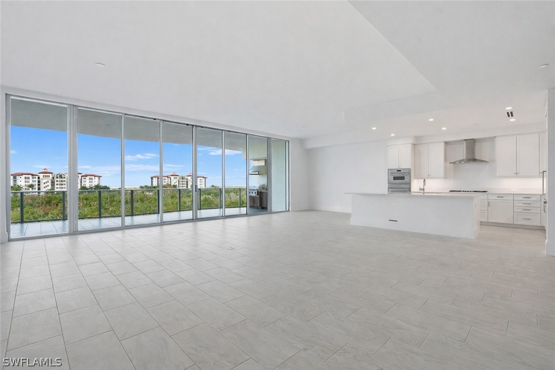 4810 Pelican Colony 403