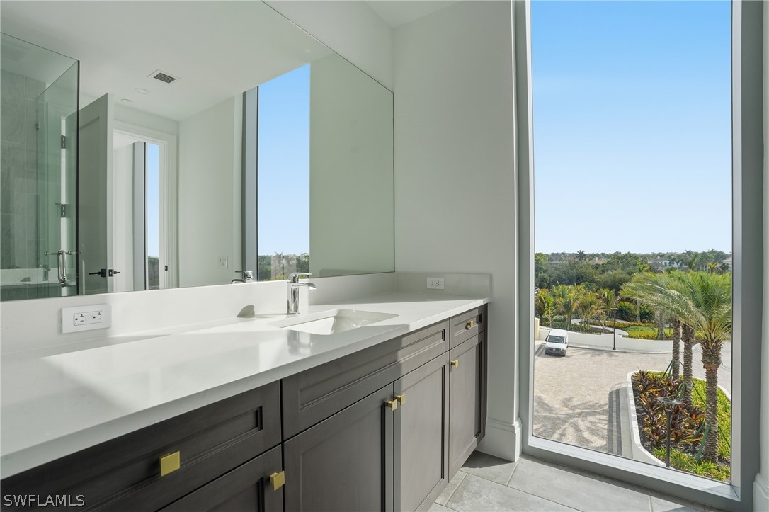 4810 Pelican Colony 403