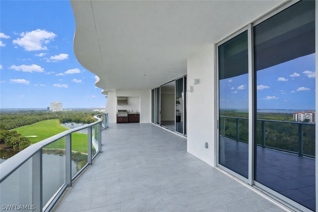 4810 Pelican Colony 903