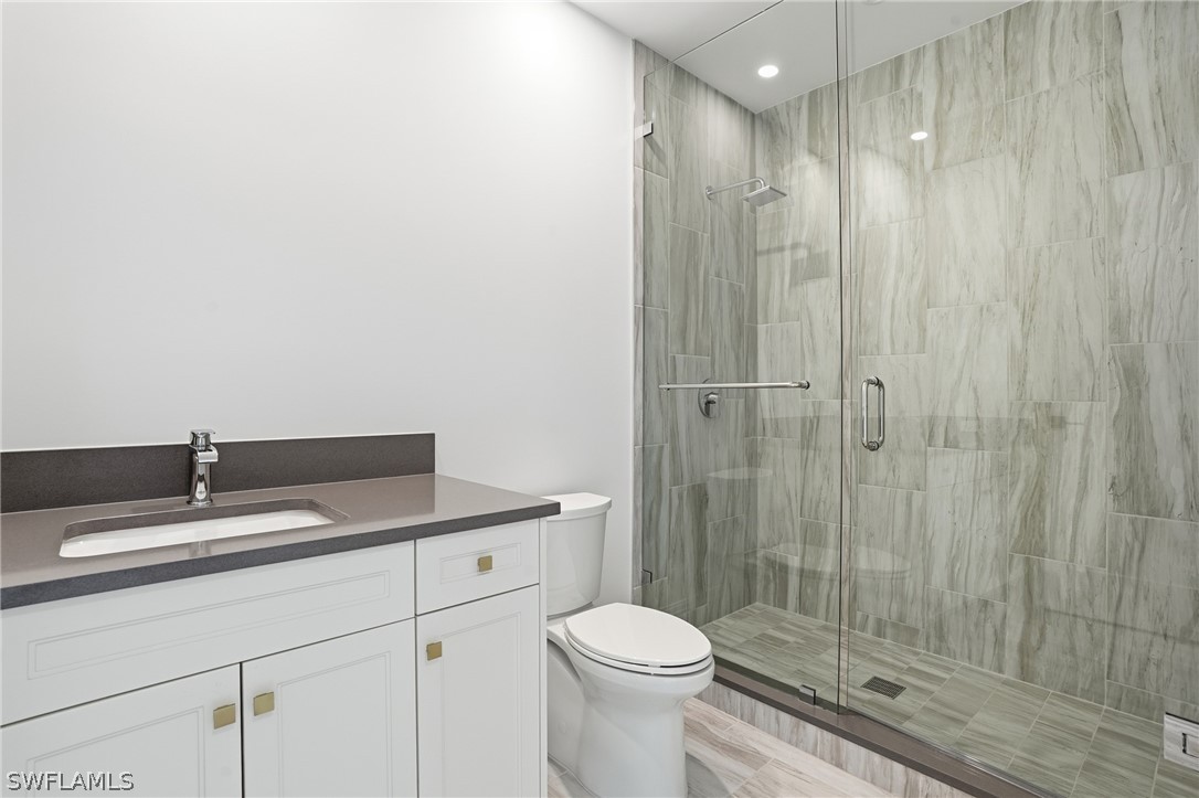 4810 Pelican Colony 903