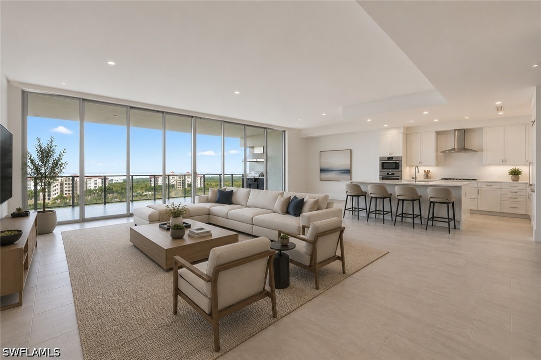 4810 Pelican Colony 903