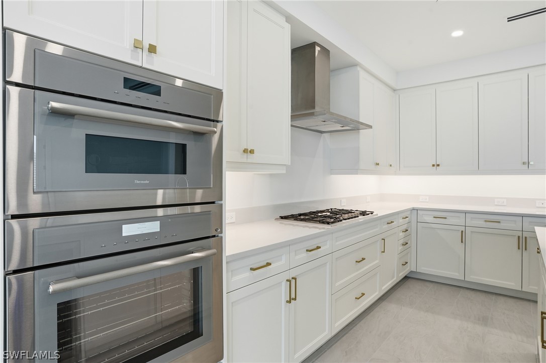 4810 Pelican Colony 903