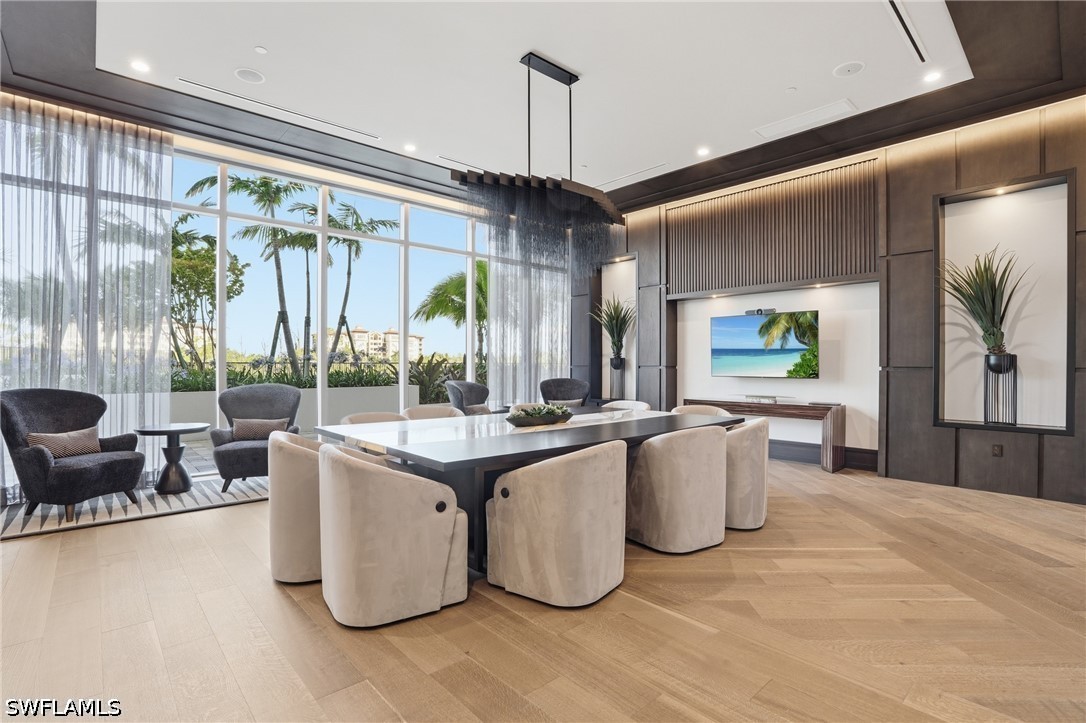 4810 Pelican Colony 903