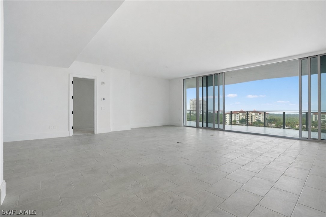 4810 Pelican Colony 903