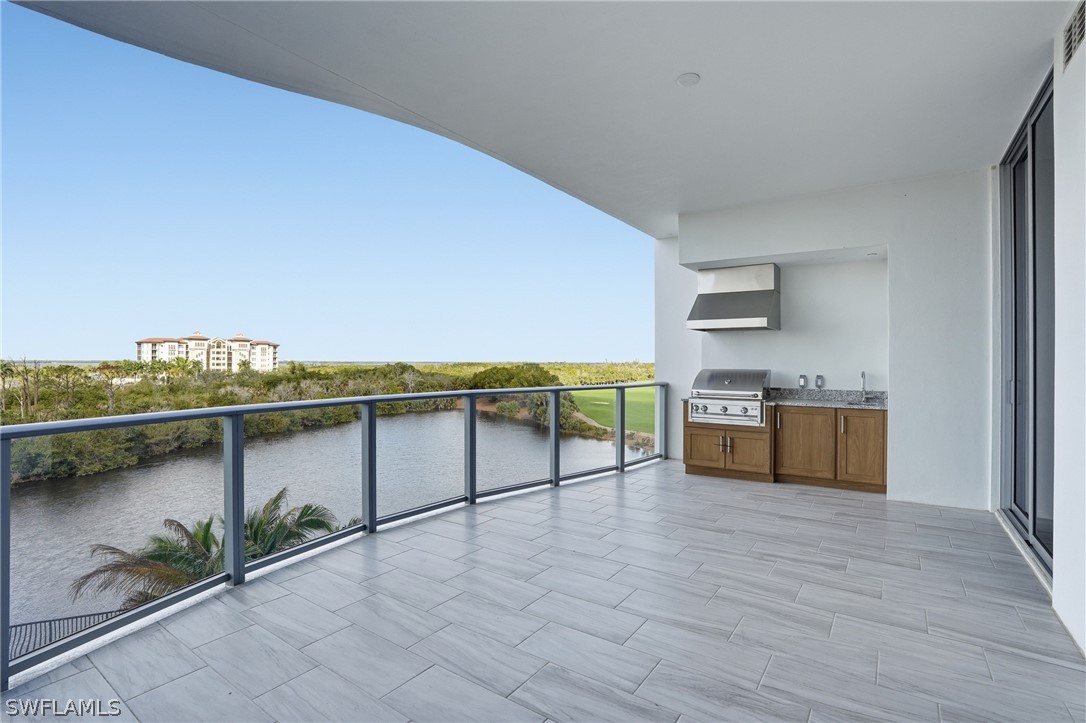 4810 Pelican Colony 404